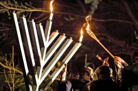 public-menorah-lighting