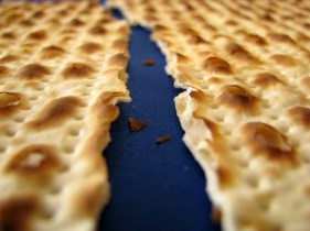 broken-matzah-passover