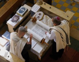 reading-of-the-torah